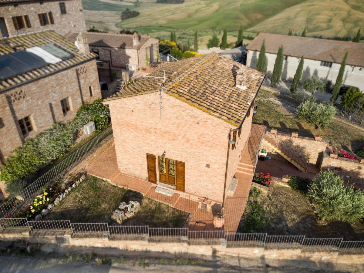 Villa Ginevra-Villa Indipendente-Crete Senesi-Tuscany เซียนา ภายนอก รูปภาพ